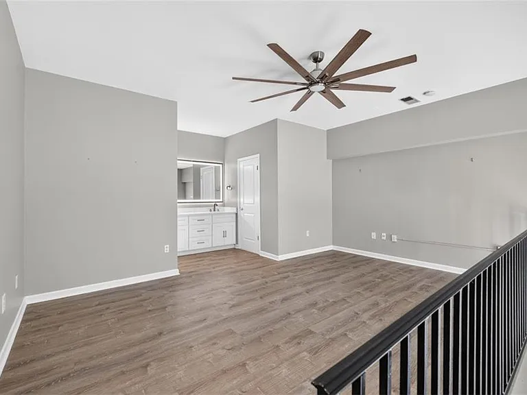 1031 State St NW #209 — Photo 15