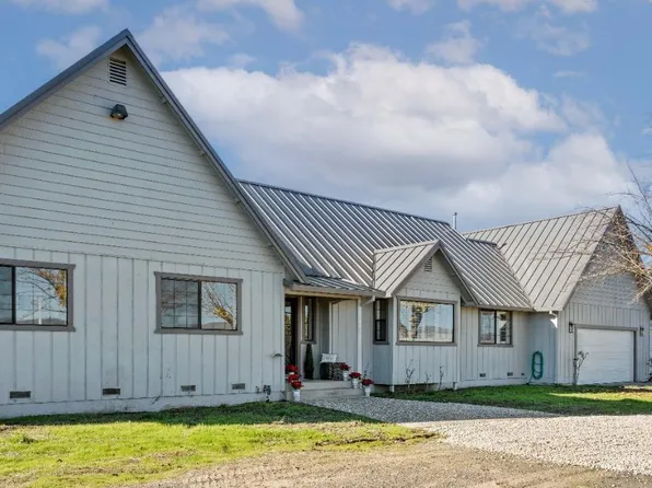 725 Gold Gulch Road, Ukiah, CA 95482