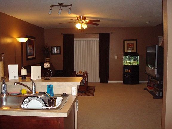From the kitche to the dining/living room