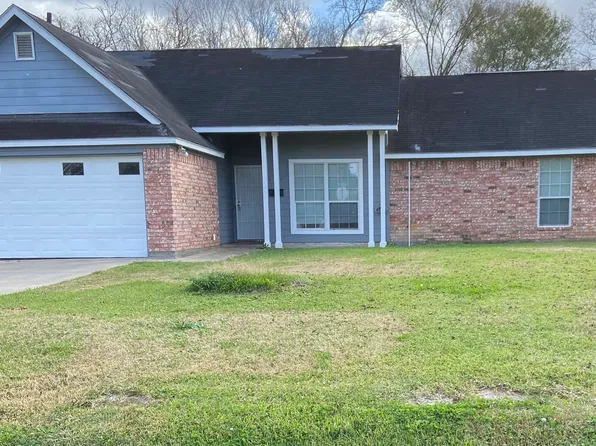 2605 Hegele St, Beaumont, TX 77705