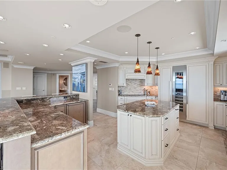 3991 Gulf Shore Blvd N #Penthouse 101 — Photo 16