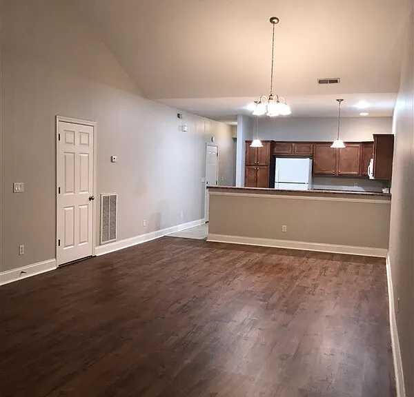 2704 Stone Trace Dr — Photo 5