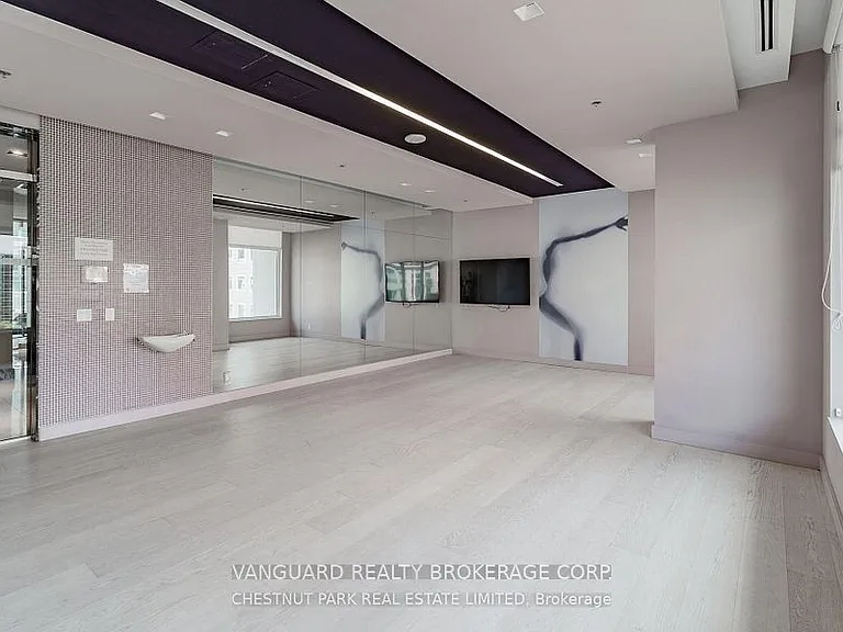 199 Richmond St W #307 — Photo 23