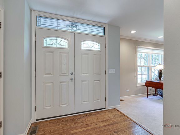 3rd image of 304 Southgate Dr