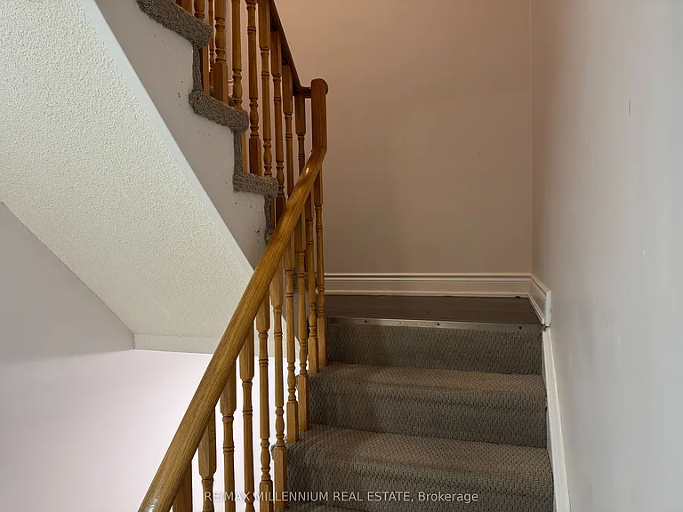 229 Kelso Cres — Photo 10