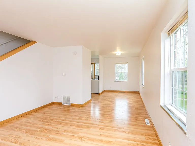 Campus Townhomes — Photo 16