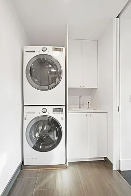 Sold by Compass | media 32