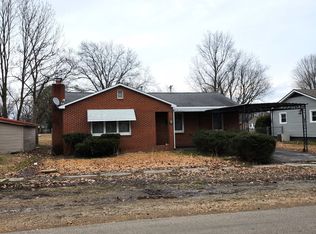 806 W Oak St, Dexter, MO 63841