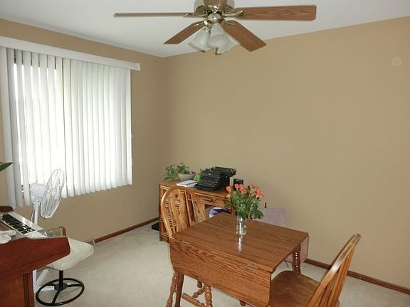4th image of 16449 Horseshoe Dr