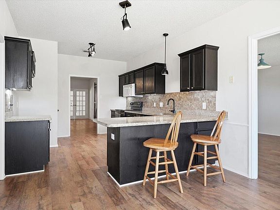 4th image of 6722 85th St