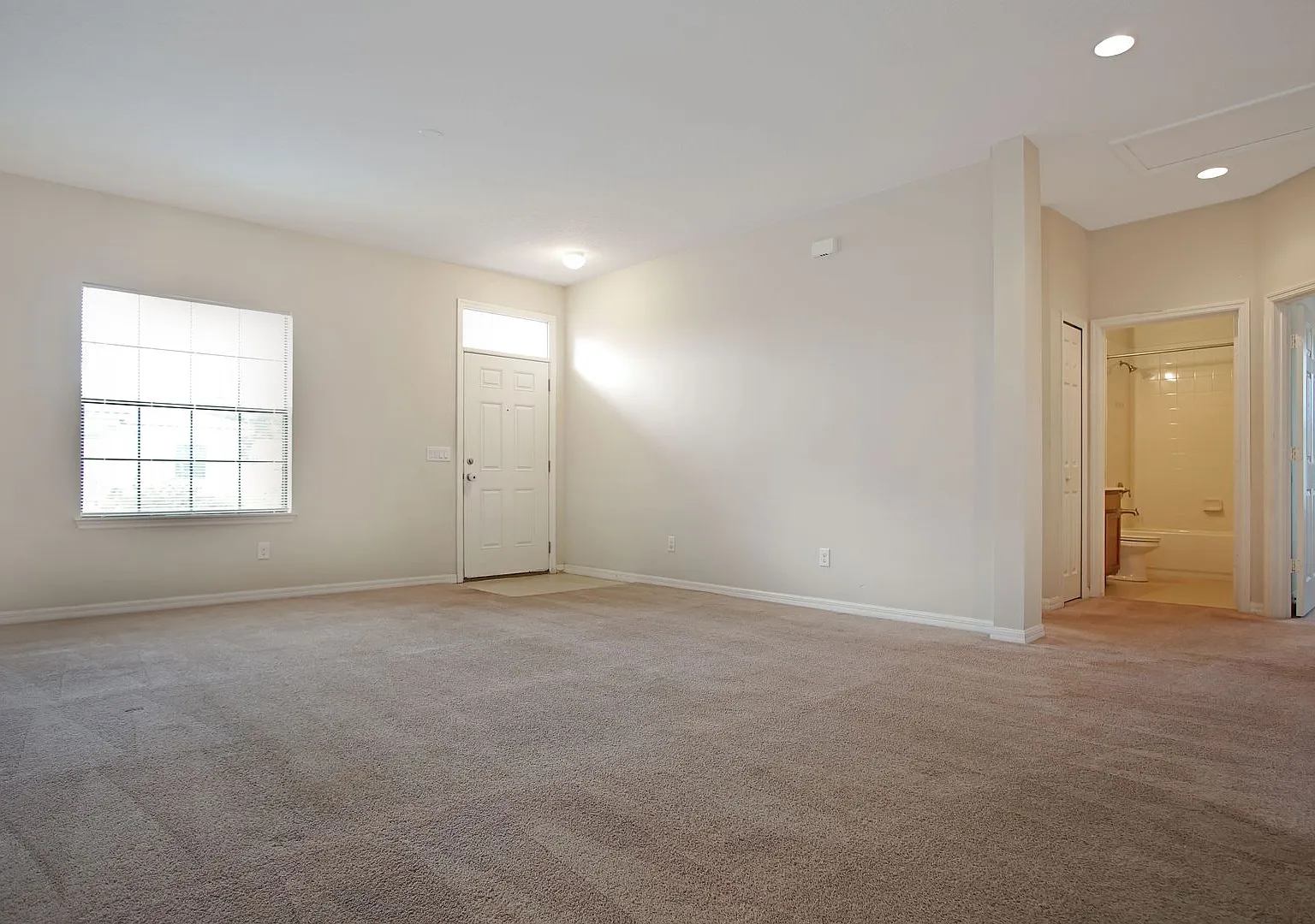Townhome in Poinciana now available! — Photo 3