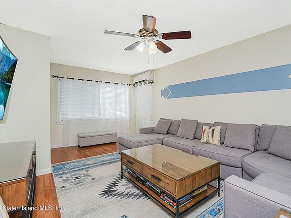 2nd image of 83 Roma Ave