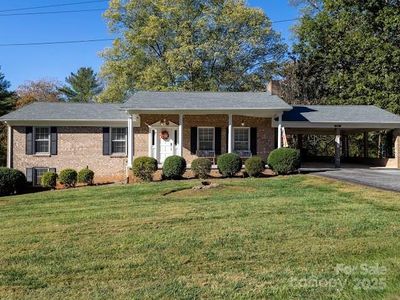 2489 Corolla Hills Dr, Lenoir, NC, 28645