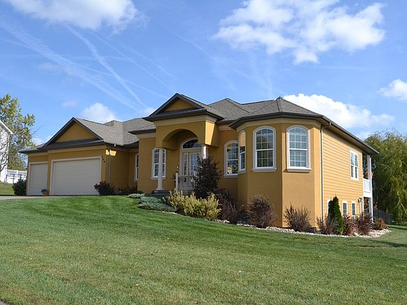 2nd image of 809 Cleaver Dr