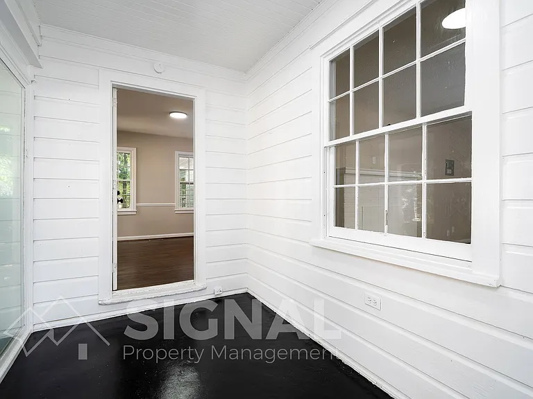 736 Martinwood Rd — Photo 5