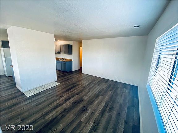 3rd image of 1936 Lirio Way APT D