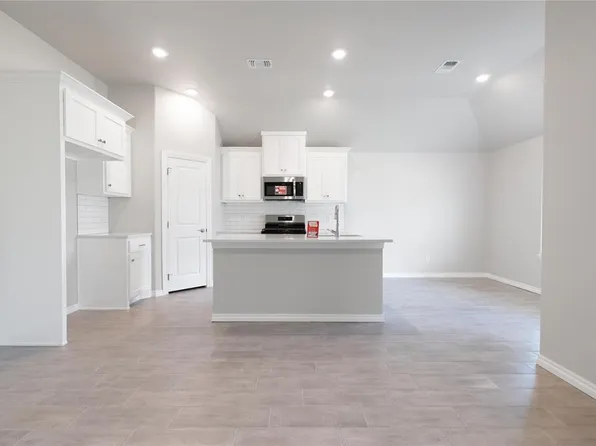 1917 Taines Turn, Norman, OK 73072