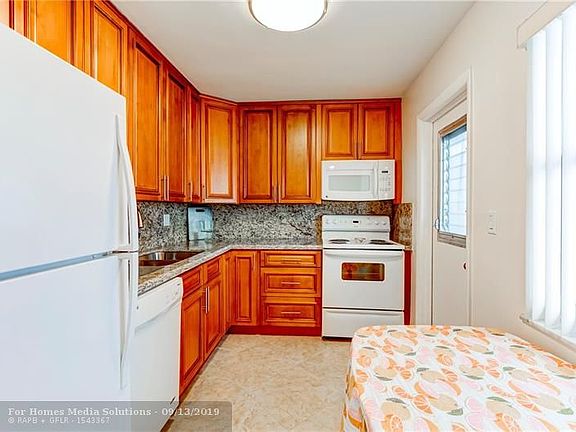 4th image of 4000 NW 44th Ave APT 311