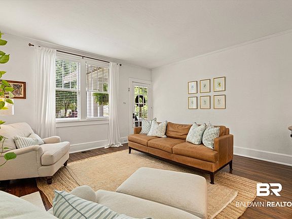 5th image of 14 Macy Pl