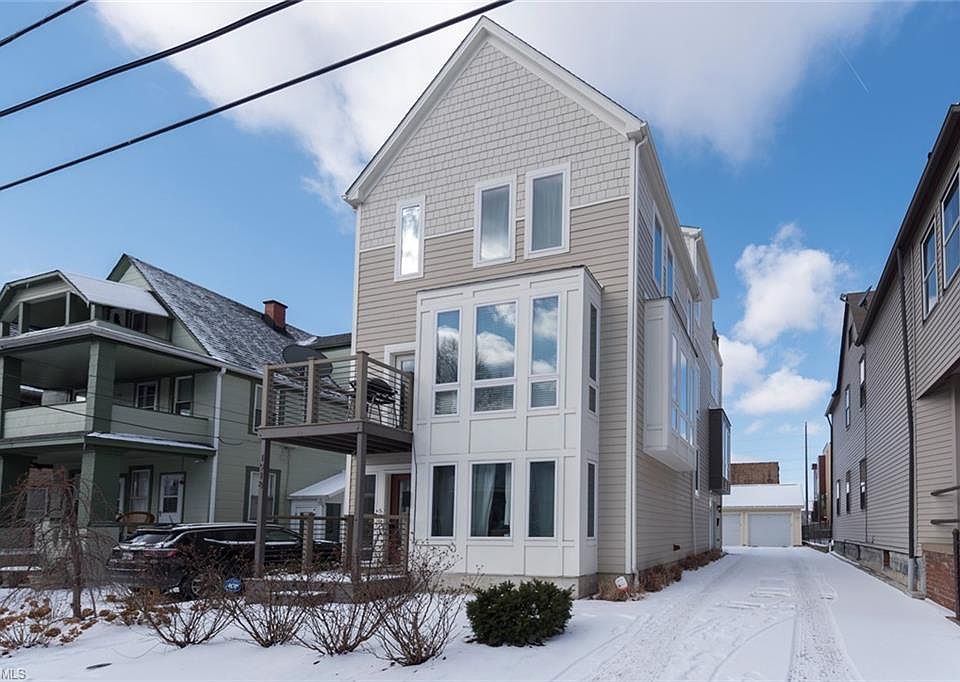 1st image of 1918 E 120th St #F