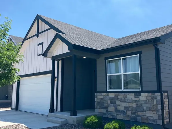 514 Wildcat Pkwy, Wiggins, CO 80654