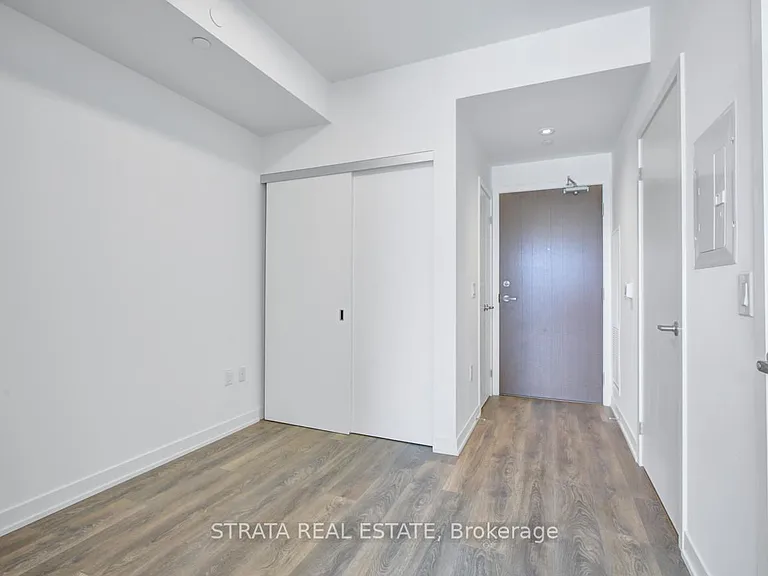 20 Richardson St #506 — Photo 8