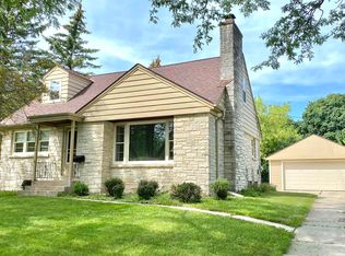N87W16092 Kenwood Blvd, Hartford, WI 53051
