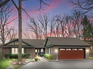 17 Cornell Dr, Lincolnshire, IL