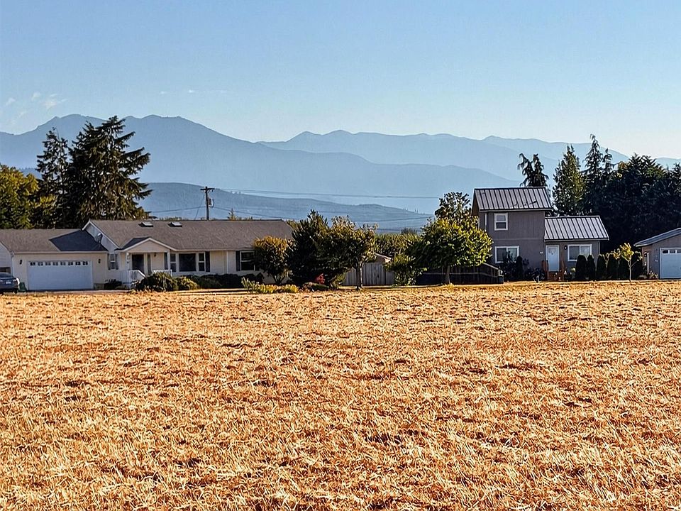 1st image of Territory Rd