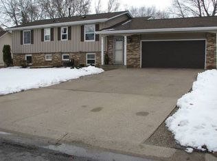 8665 81st St S, Cottage Grove, MN 55016