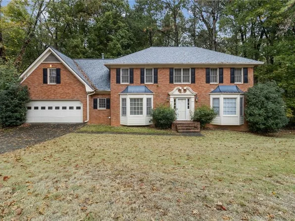 5649 Whitesburg Ct, Peachtree Corners, GA 30092