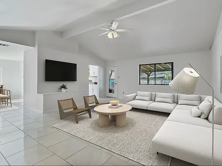 1300 Monica St — Photo 5