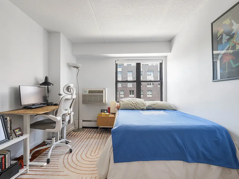 220 Manhattan Ave #5H — Photo 12