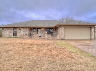 512 NE 21st St, Moore, OK 73160