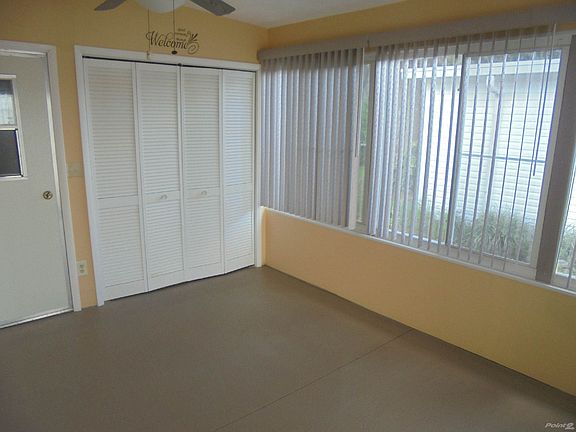 FLA ROOM WITH CENTRAL A/C