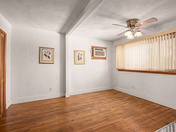 4th image of 288 Cedar St