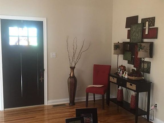 5th image of 3811 Woodbridge Ct