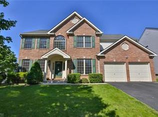 182 Spring Wood Dr, Allentown, PA 18104