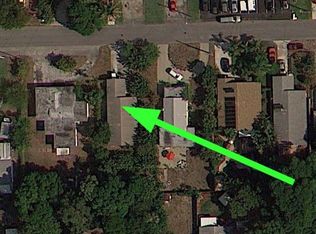 1044 NE 34th St, Oakland Park, FL 33334