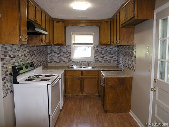 4th image of 312 Pine St