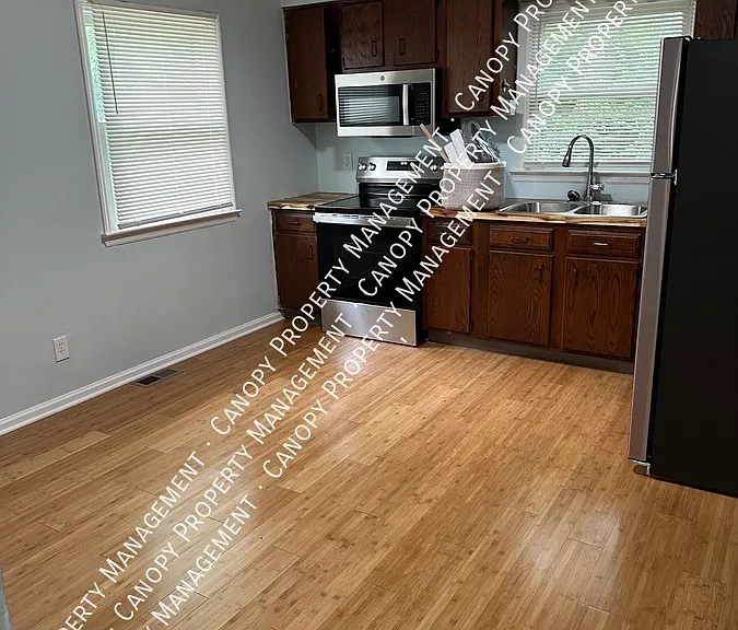 405 Roosevelt Blvd — Photo 13