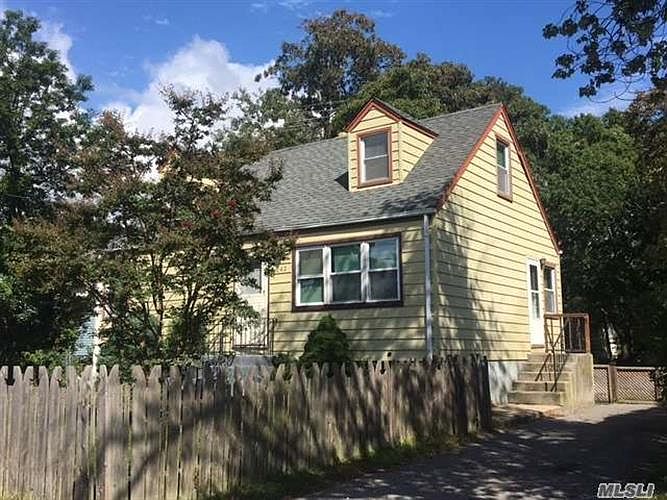 2nd image of 243 Livingston Ave