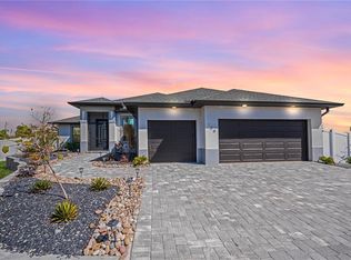 159 April Rd, Rotonda West, FL 33947