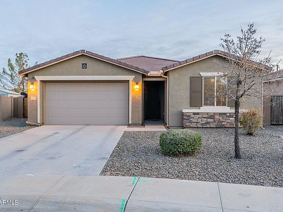 2nd image of 42039 W SOMERSET Drive