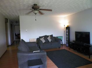 609 Spencer Ln, Willow Springs, MO 65793