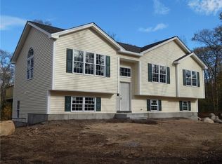 478 Ledge Rd, Coventry, RI 02816