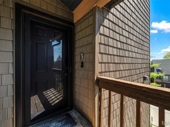 5196 Hollow Wood Ct APT C, Saint Louis, MO 63128