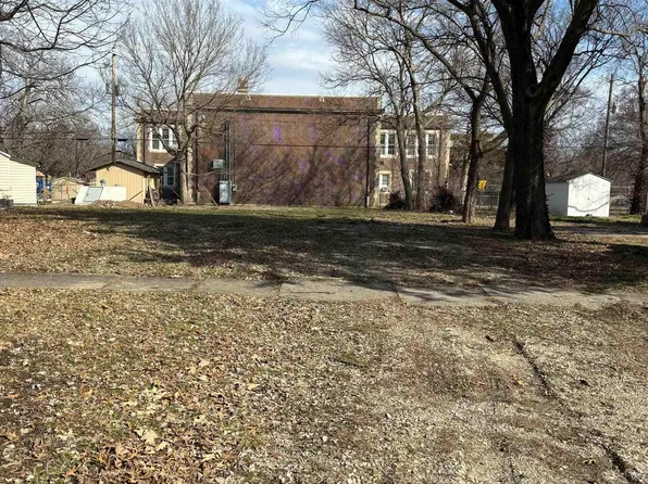 316 S Mechanic St, Emporia, KS 66801