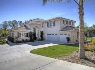 1562 Golden Crest Dr, Escondido, CA 92029