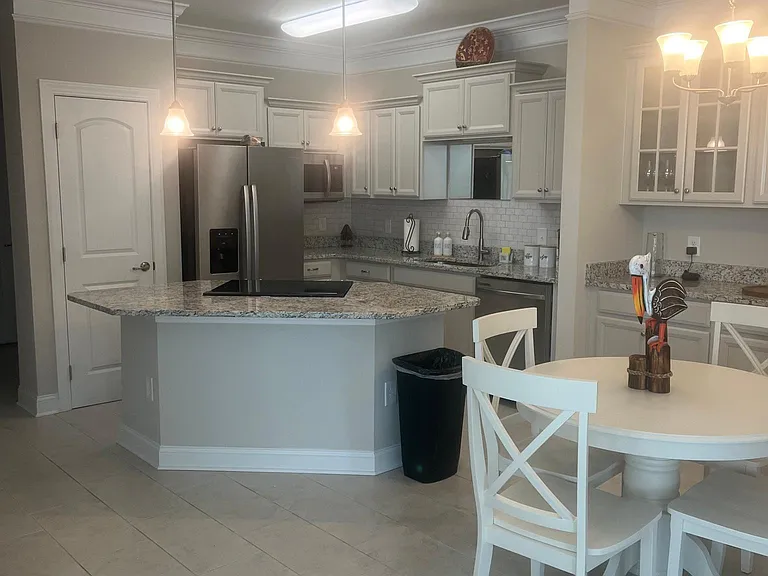 Ella Kinley Cir — Photo 2
